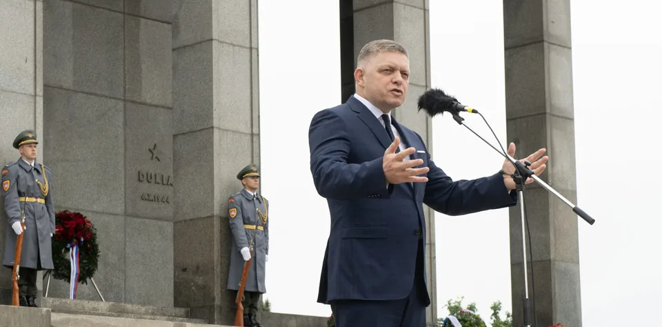 Read more about the article Fico na pamiatku Dňa víťazstva nad fašizmom: Pre túto krajinu je mier najpodstatnejší!