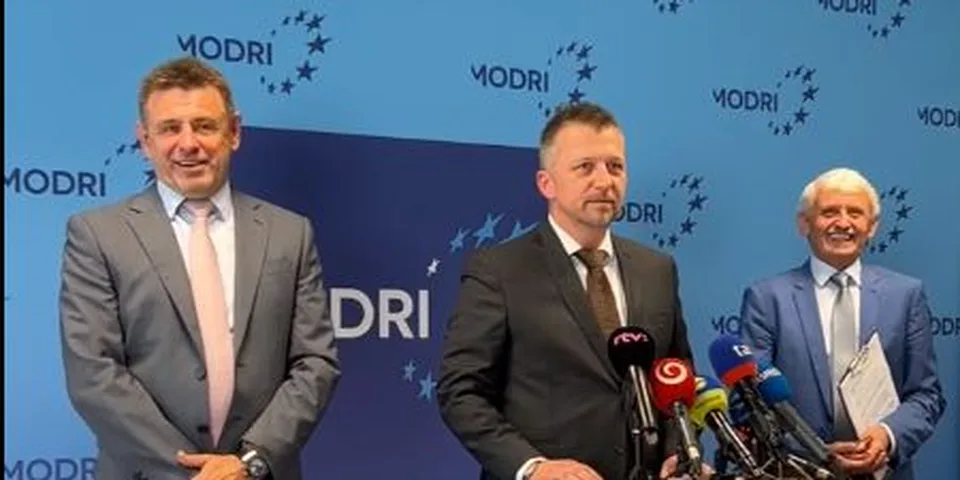 Read more about the article Modrí, Most-Híd: Ficova politika je bezpečnostná hrozba pre Slovensko
