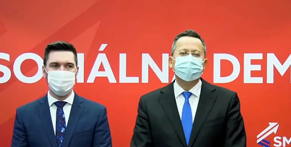 Read more about the article VIDEO Smeráci “oplieskali” Hegerovi plán obnovy o hlavu: Vedel, že to nemá ešte dorobené!