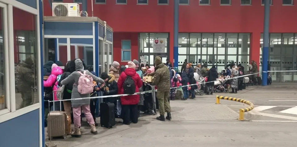 Read more about the article VIDEO Polícia o situácii na ukrajinskej hranici: Prvý dôkaz, aby sme zastavili primitívne bludy!