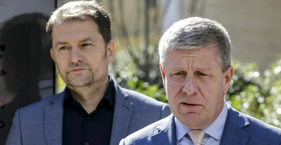 Read more about the article Farmabiznis či reálna potreba? Vláda oznamuje nákup tisícov vakcín proti opičím kiahňam!