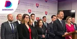 Eduard Heger so spolustraníkmi na tlačovej besede.