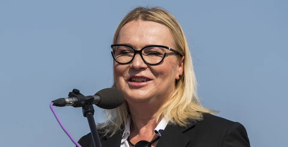 Read more about the article Česko získa ďalšie kompenzácie za vojenskú pomoc Ukrajine: EÚ vyplatí stovky miliónov korún
