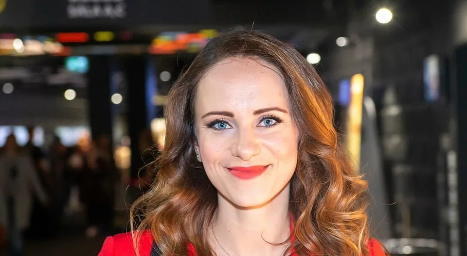 Read more about the article Moderátorka Lenka Vavrinčíková prezradila pohlavie bábätka aj ako sa pripravuje!