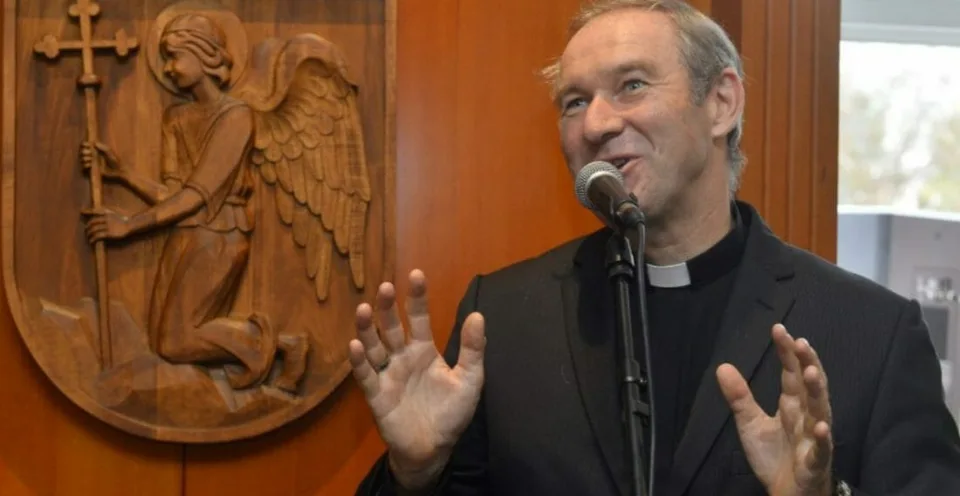 Read more about the article Pápež František sa stretol s emeritným arcibiskupom Bezákom