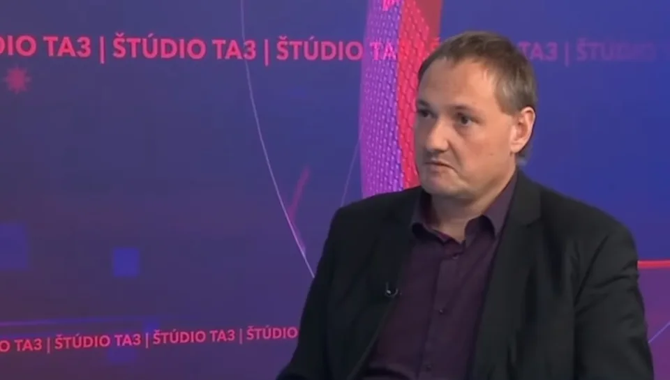 Read more about the article VIDEO Šutaj Eštok konal v prípade čurillovcov v súlade so zákonom, tvrdí odborník v oblasti práva Burda