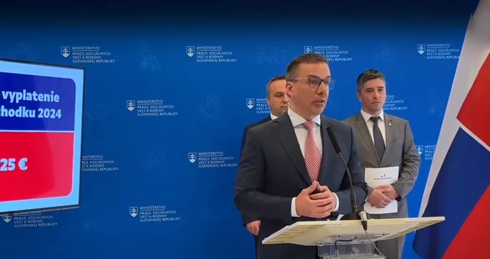 Read more about the article Minister Tomáš ohlásil nový národný projekt: Úrady práce sociálnych vecí a rodiny podporia rozvoj zručností