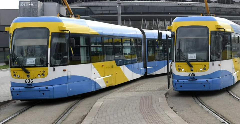 Read more about the article V Košiciach sa zrazilo auto s električkou