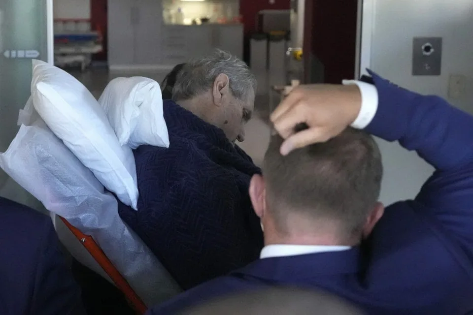 Read more about the article Strach o život českého prezidenta. Ako je na tom Miloš Zeman po hospitalizácii?