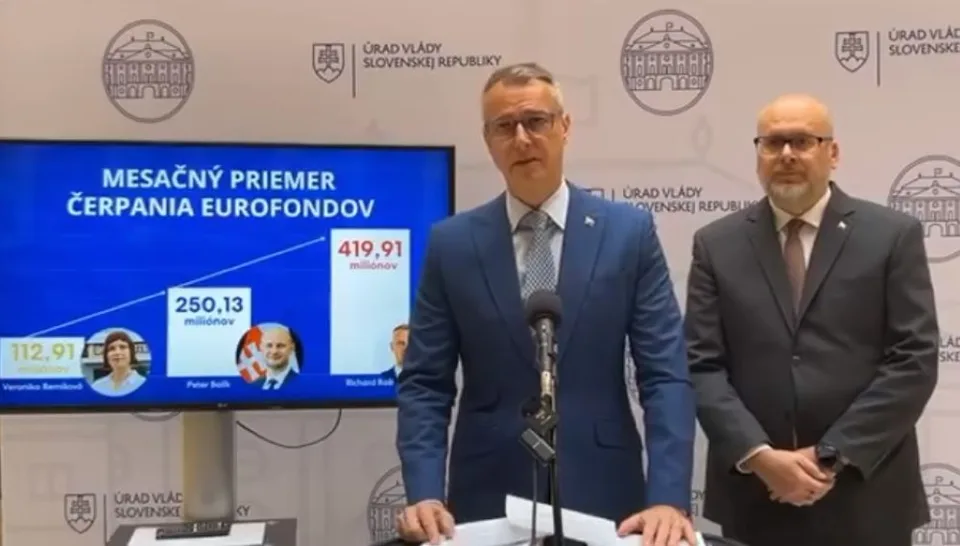 Read more about the article VIDEO Takto sa to robí, do psej matere! Pani Remišová, pozrite sa na TOTO, ako sa riešia eurofondy