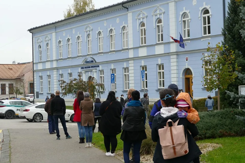 Read more about the article Online: Druhý deň plošného testovania v Bardejove a na Orave