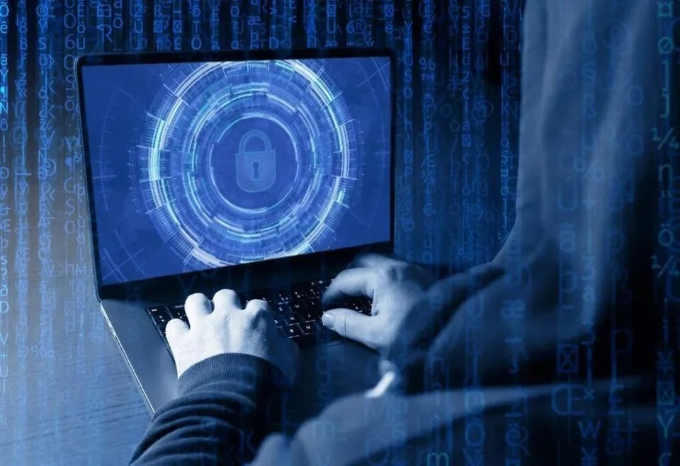 Read more about the article SIS varuje pred škodlivými emailmi: Ako hekeri postupujú?