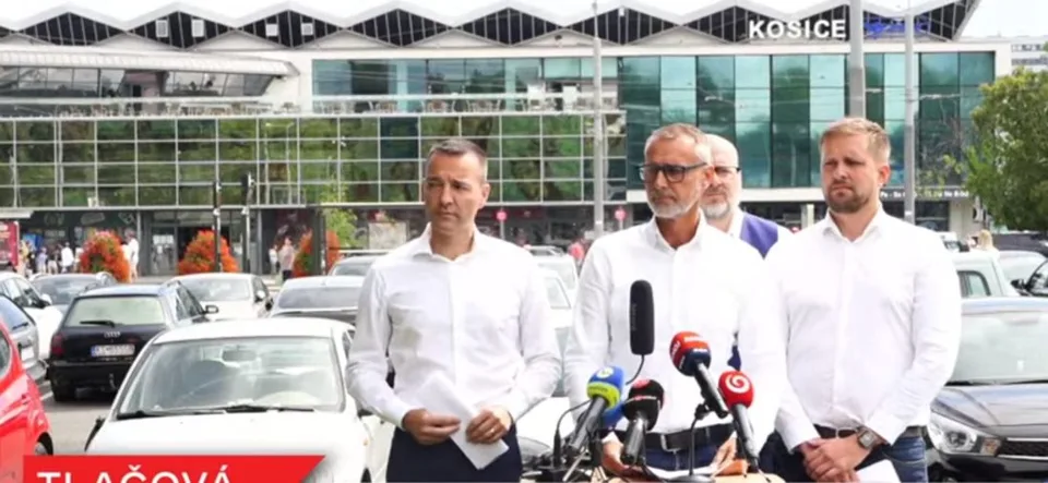 Read more about the article VIDEO HLAS: Ódorova vláda nerieši problémy ľudí! Šimkova kauza poškodzuje dôveru v štát