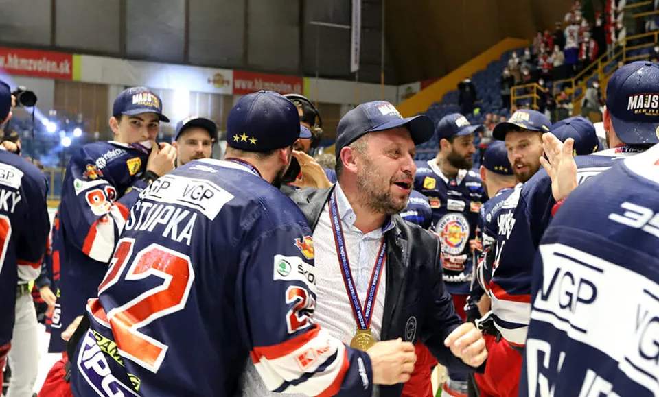 Read more about the article Vo Zvolene vypukla eufória radosti: Získali tretí titul v extralige!