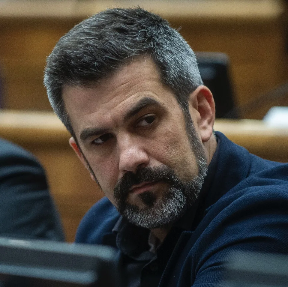 Read more about the article Muž, ktorý slúžil Remišovej je v Šimečkovej tieňovej vláde odborníkom na informatizáciu 