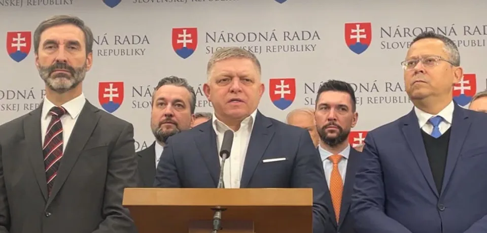 Read more about the article VIDEO Hegerova vláda sa vraj zabetónovala vo funkciách! Fico: Zoberieme zbíjačky a rozbijeme to