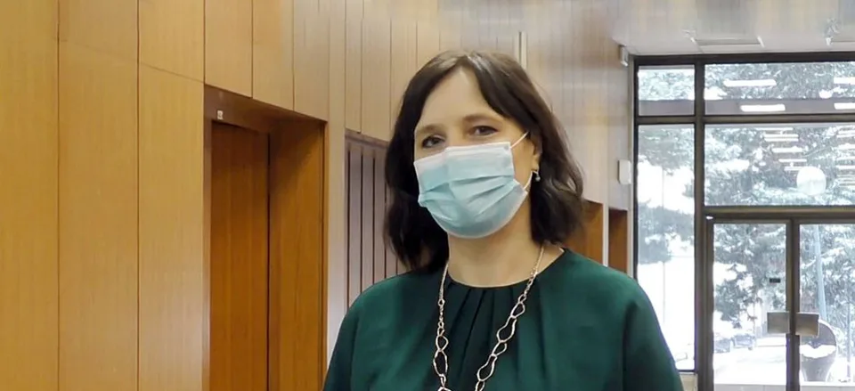 Read more about the article VIDEO Aplikácia ako darček? Remišová ukazuje na Sulíka a tvrdí, že mu pomôže!
