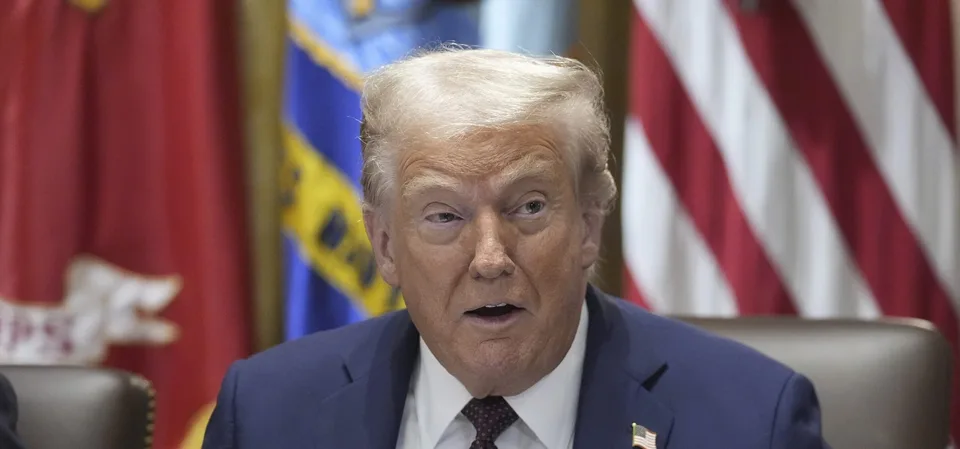 Read more about the article Budeme mať všetko, čo chceme. Vedieme zaujímavé rozhovory, povedal Trump v súvislosti s Grónskom