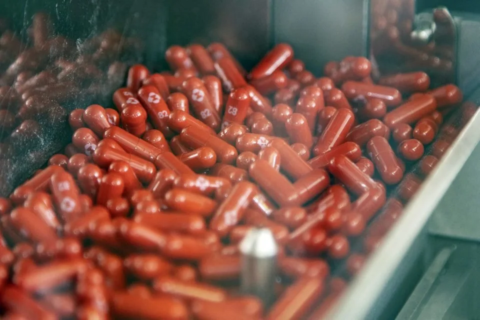 Read more about the article EMA núdzovo schválila liek proti covidu! Antivirotikum sa neodporúča tehotným ženám