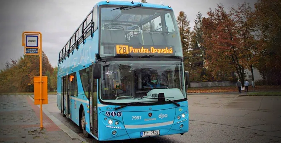 Read more about the article Po Ostrave začali jazdiť doubledeckery šité na mieru. Vodiči si musia zvykať