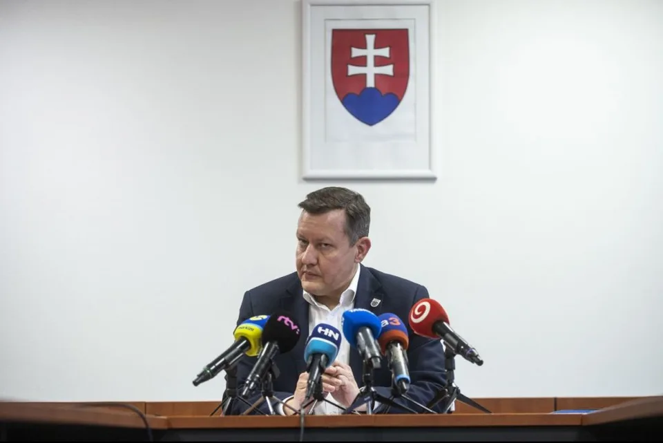 Read more about the article Od organizovaných kajúcnikov, až po politické čistky? Od  dnes zaniká Lipšicov ÚŠP!
