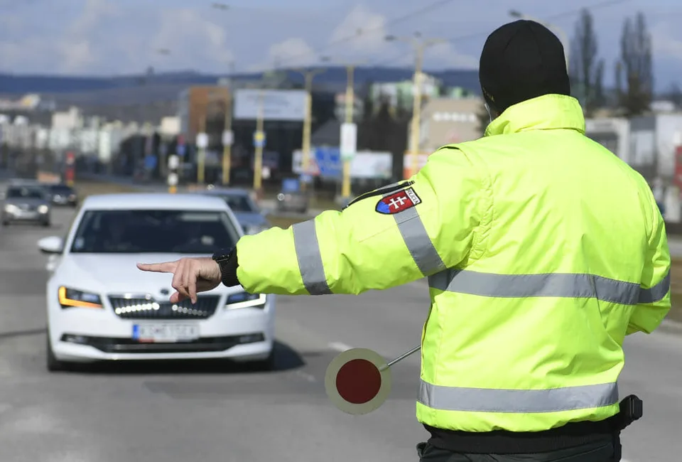 Read more about the article Rakúsky minister ocenil spoluprácu so Slovenskom! V priestore momentálne hliadkujú mobilné tímy
