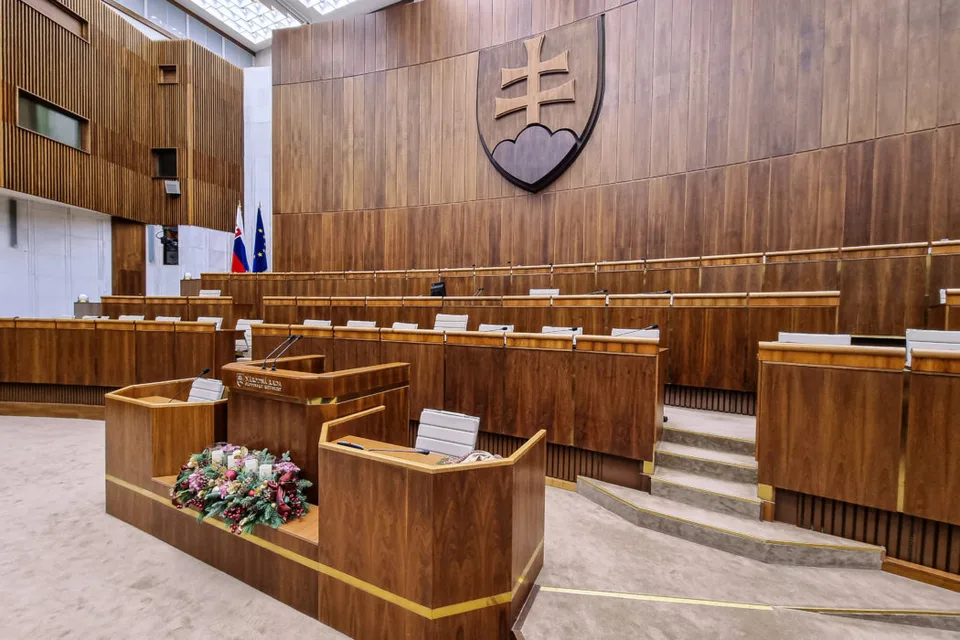 Read more about the article Novela rokovacieho poriadku NR SR má skrátiť rozpravu, na stôl má prísť na jeseň