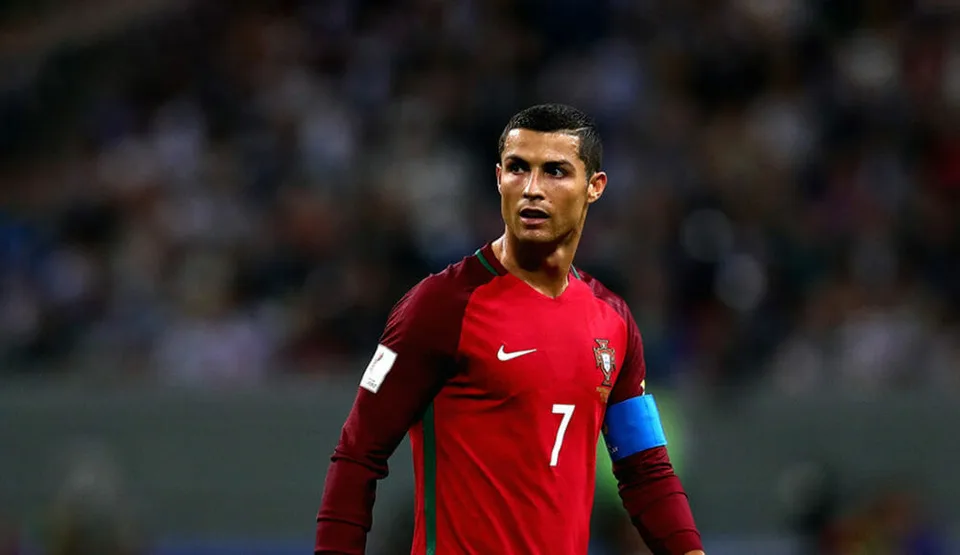 Read more about the article Plakal Ronaldo, plakal celý svet. Nastal koniec legendárnej éry