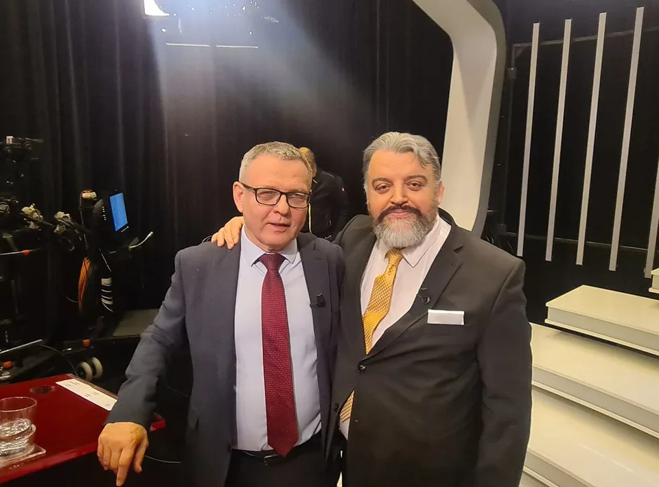 Read more about the article VIDEO Chmelár v debate na ČT hájil a bránil slovenské národnoštátne záujmy ako lev