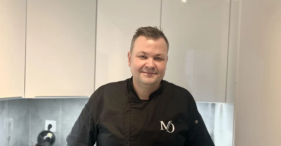 Read more about the article Marek Ort nás pozval do svojej kuchyne: Vstúpili sme do sveta, kde sa varenie stáva umením a vášňou