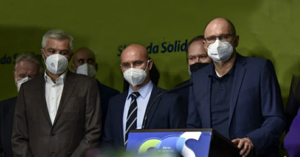 Read more about the article Svrček navrhuje upraviť v Ústave možnosti skrátenia volebného obdobia, SaS hovorí o porušení koaličnej zmluvy