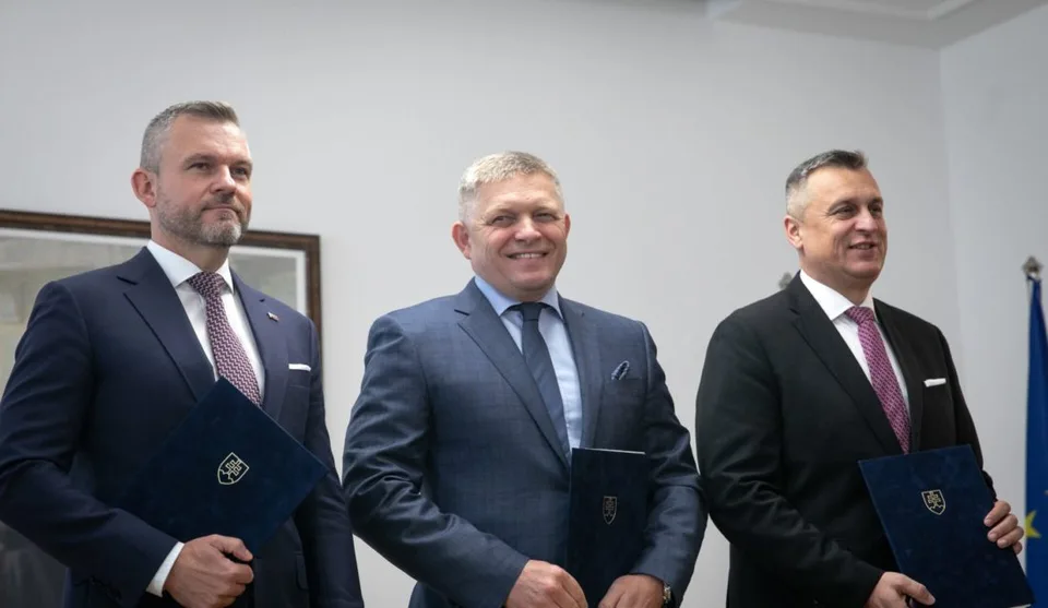 Read more about the article PRIESKUM Slováci vládu podporujú: Voľby by opäť vyhral Smer a Pellegriniho Hlas si výrazne polepšil!