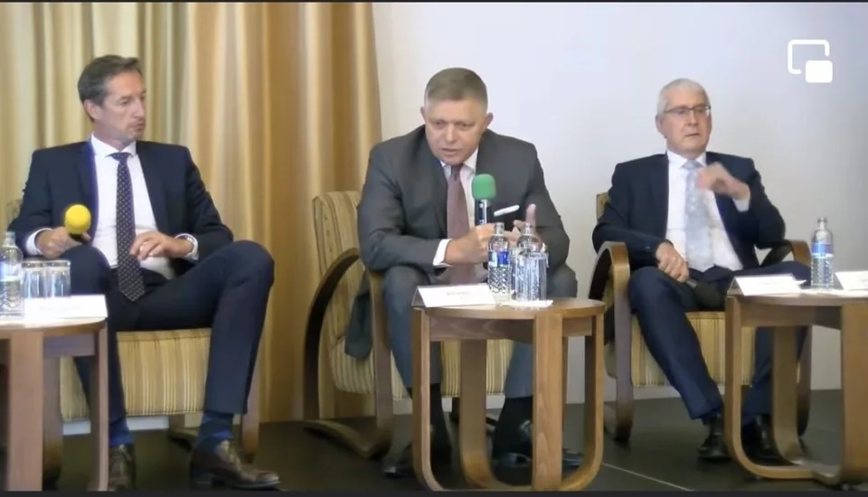 Read more about the article VIDEO Fico: EÚ nemôže bojovať za Ukrajinu! Obrovskú zásluhu na tom, že nefunguje V4, má Heger