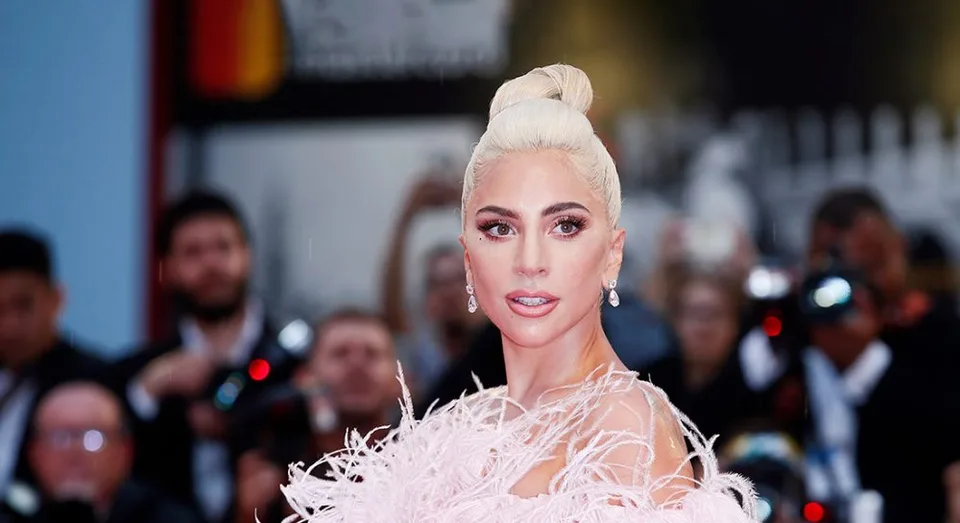 Read more about the article Lady Gaga v slzách: Ukradli jej psov. Nálezca sa poriadne nabalí!