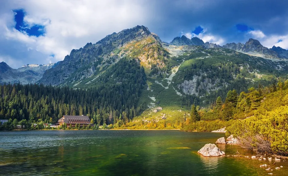 Read more about the article Vysoké Tatry hlásia: Turistom hrozí nebezpečenstvo, rokliny v Slovenskom raji sú uzavreté!