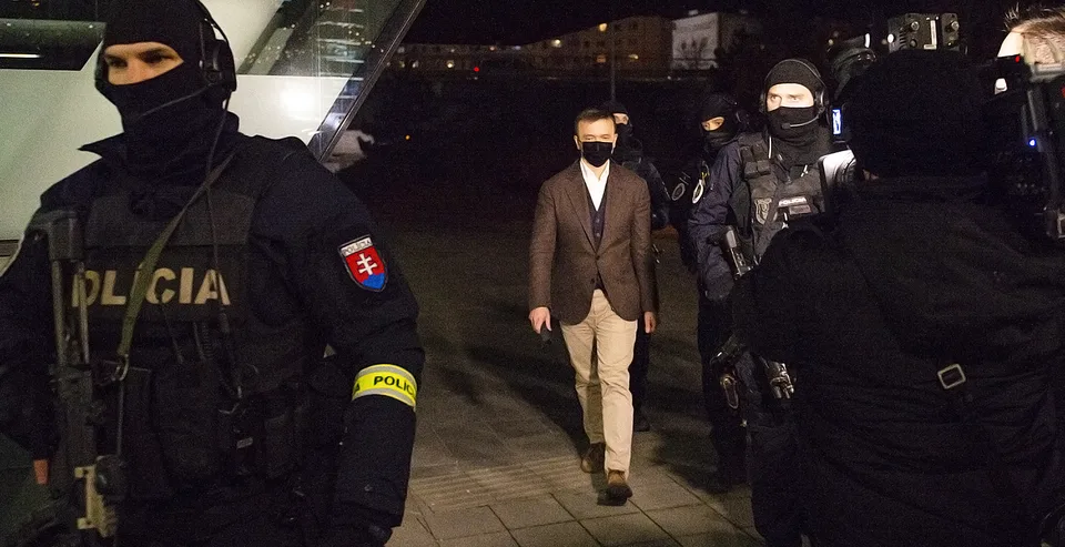 Read more about the article Exvyšetrovatelia a odborníci hodnotia  zásah u Haščáka: Prečo nemal putá?
