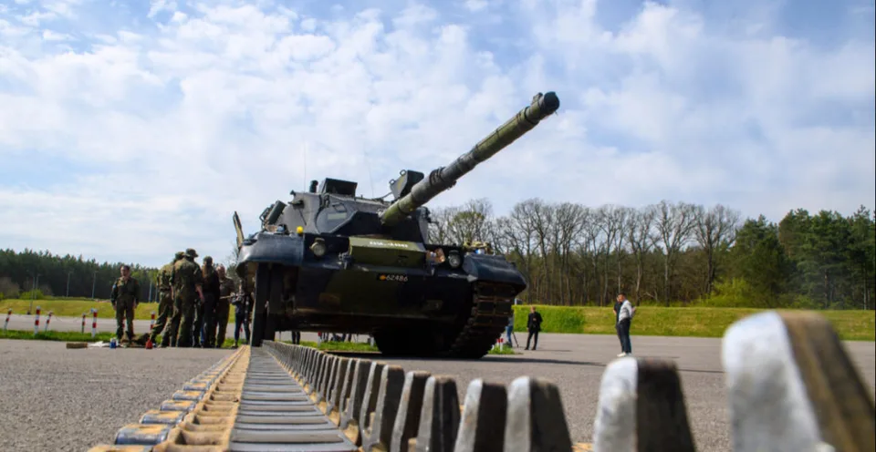 Read more about the article Dánsko daruje Ukrajine 45 tankov, Nórsko 50 pásových vozidiel