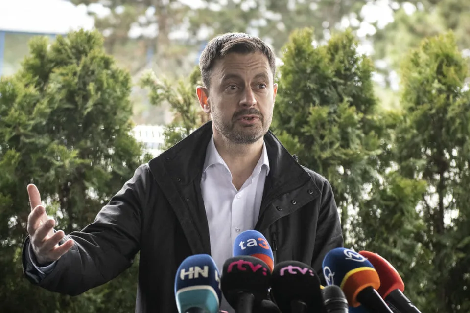 Read more about the article Pán premiér, čísla nepustia! Heger hovoril o právnom štáte, ľudia ho hanebne vysmiali