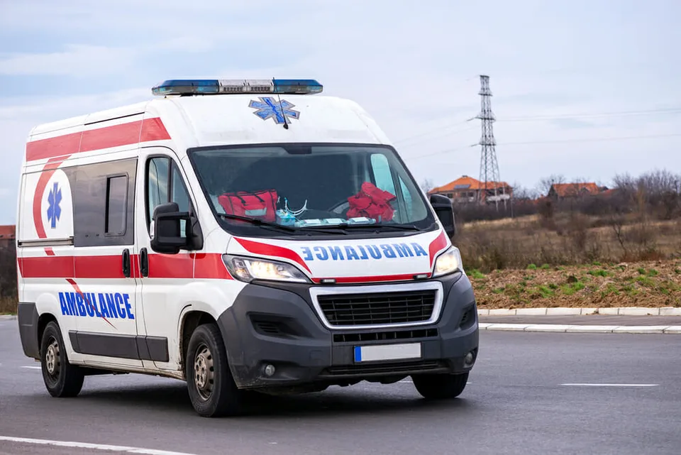 Read more about the article Bezpečná záchranka budúcnosti vie jazdiť aj lietať. Rozhodne sa sama podľa situácie