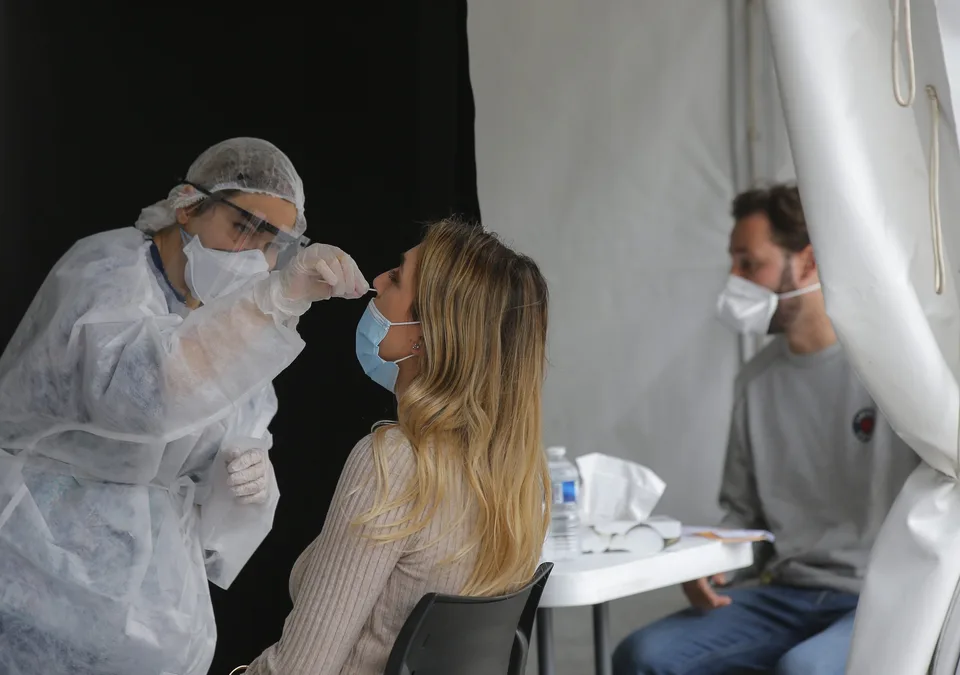 Read more about the article Francúzsko prvýkrát s vyše 20-tisíc nakazenými za deň