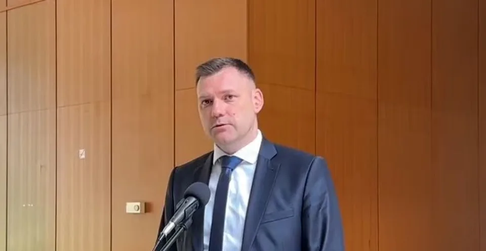 Read more about the article VIDEO eReport v centre diania: Taraba sa vyjadril k situácii so zvýšenou hladinou Dunaja