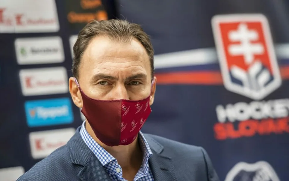 Read more about the article SZĽH pozastavil SHL, 2. ligu, juniorské a ďalšie súťaže