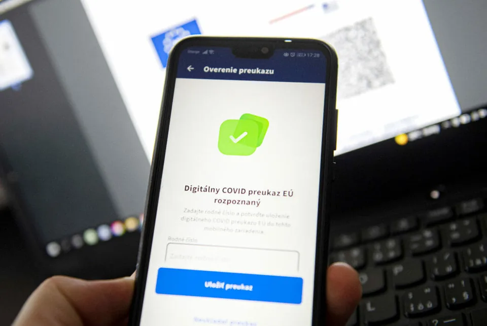 Read more about the article COVID preukaz EÚ o očkovaní má už vyše 100 ľudí doočkovaných na Slovensku