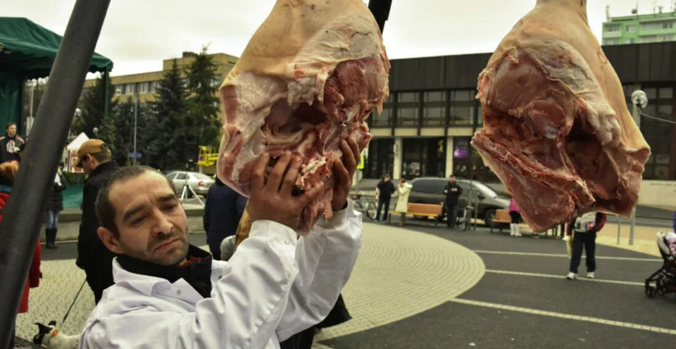 Read more about the article Nevídaný rast cien mäsa: Zo súm, ktoré nielen za bravčové  zaplatíme, sa vám zatočí hlava!