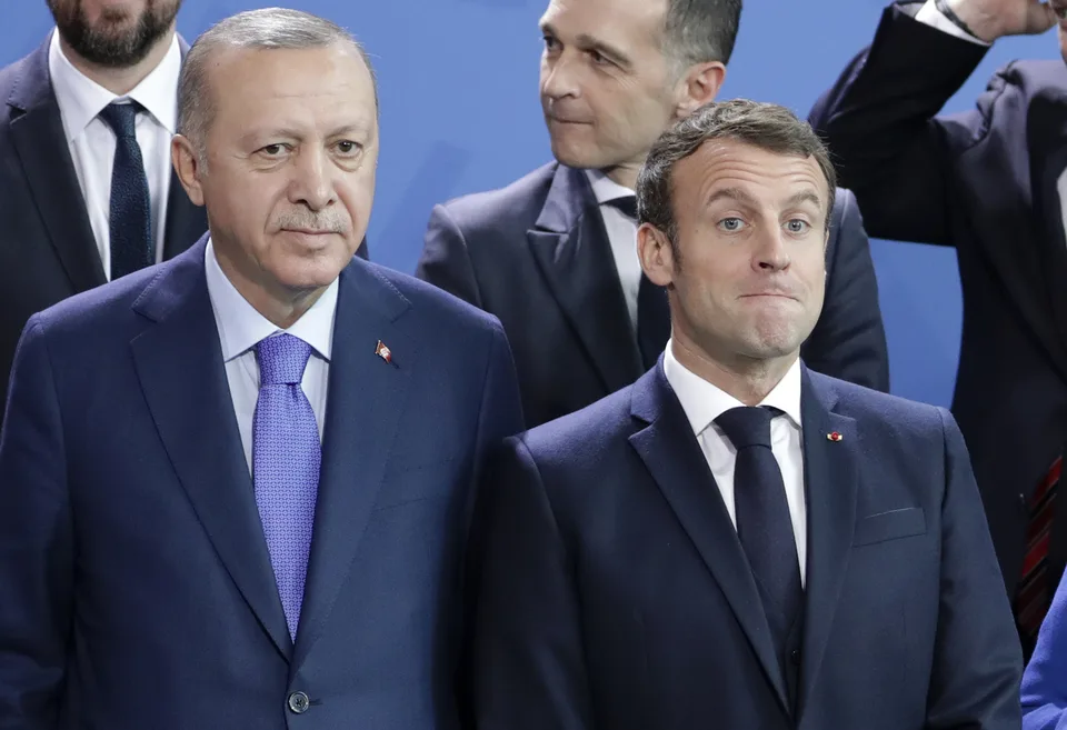 Read more about the article Erdogan opäť poslal Macrona na vyšetrenie duševného stavu