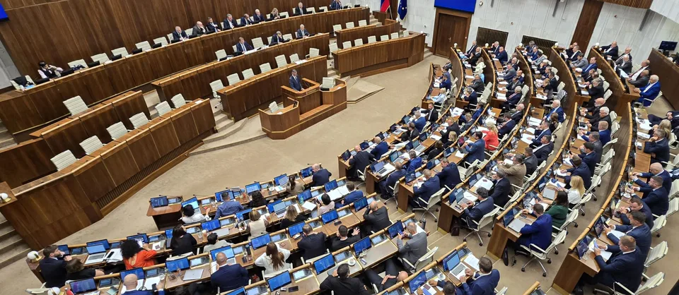 Read more about the article V utorok sa začne posledná schôdza NR SR v roku, poslancov čaká štátny rozpočet