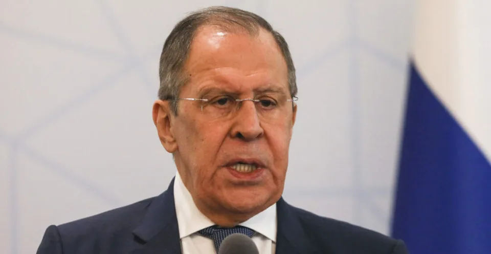 Read more about the article Ruský minister Lavrov diskutoval s tureckým ministrom: Rokovania v Istanbule sú na spadnutie