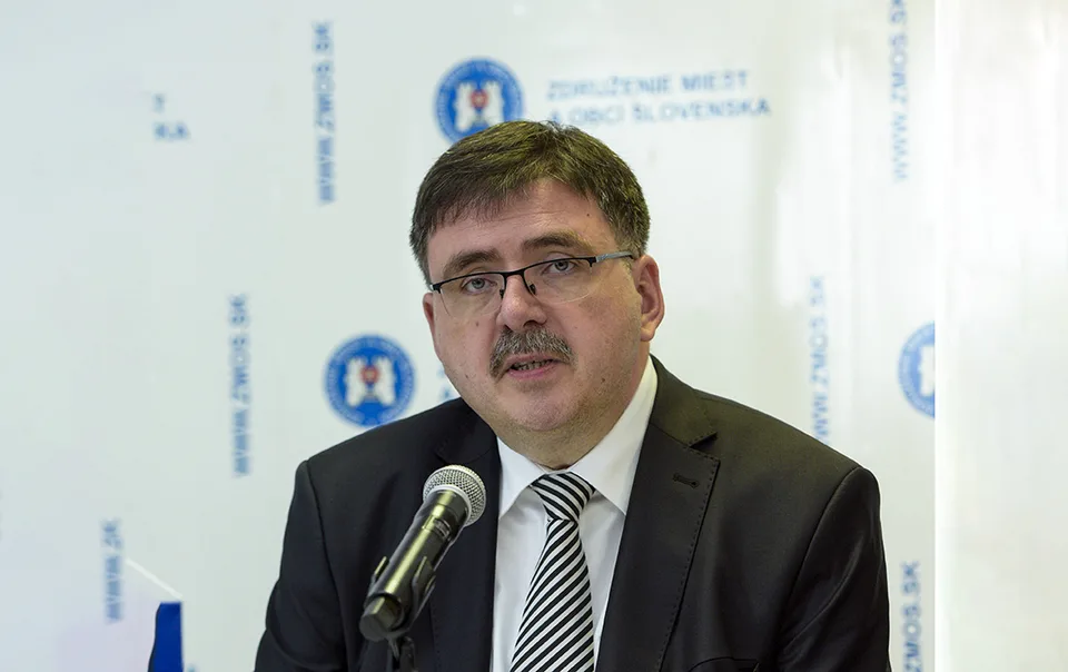 Read more about the article Viaceré mestá a obce si pripomenuli holokaust. Šéf ZMOSU: Nemôžeme na neho zabudnúť!