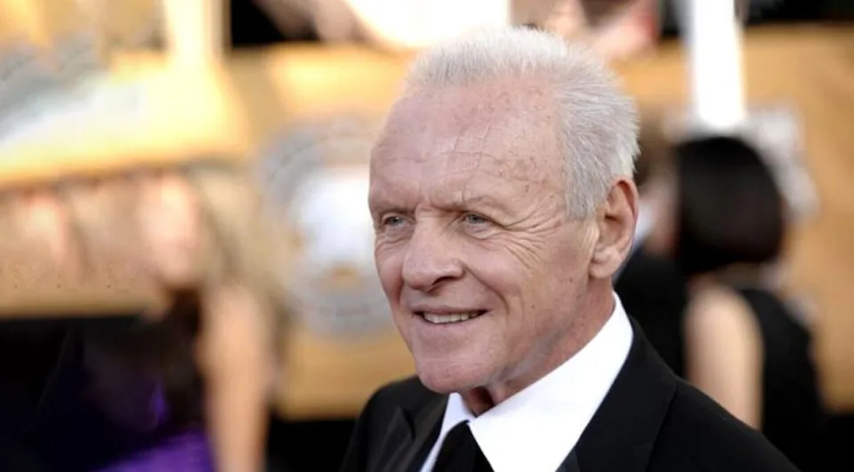 Read more about the article Anthony Hopkins oslavuje 45 rokov bez chľastu: Toto je dôvod, prečo s ním začal!