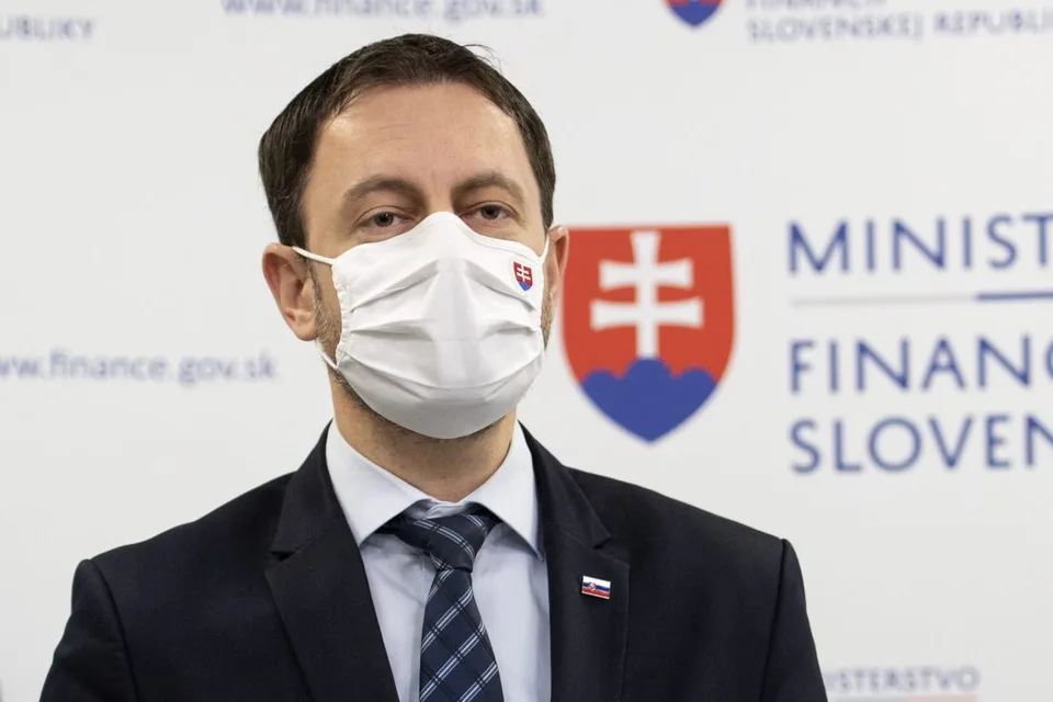 Read more about the article Analytici očakávajú oživenie našej ekonomiky. Heger: Beriem to ako ocenenie vlády!